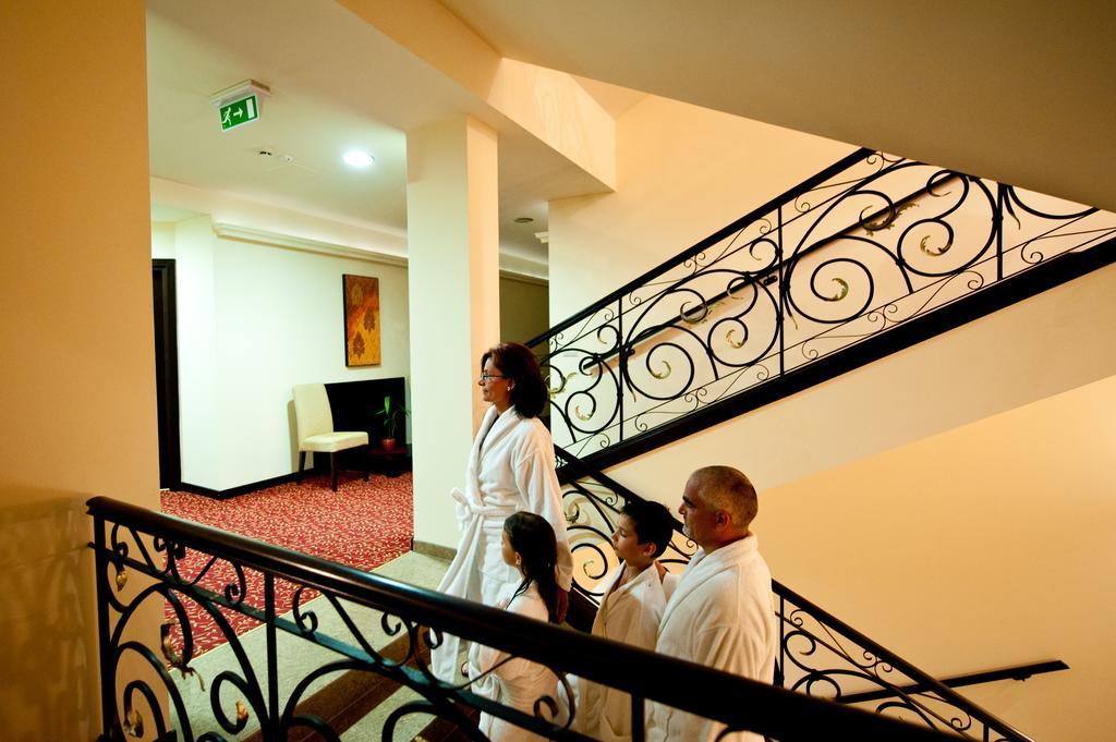 Hotel Aurum Hajdúszoboszló Exterior foto