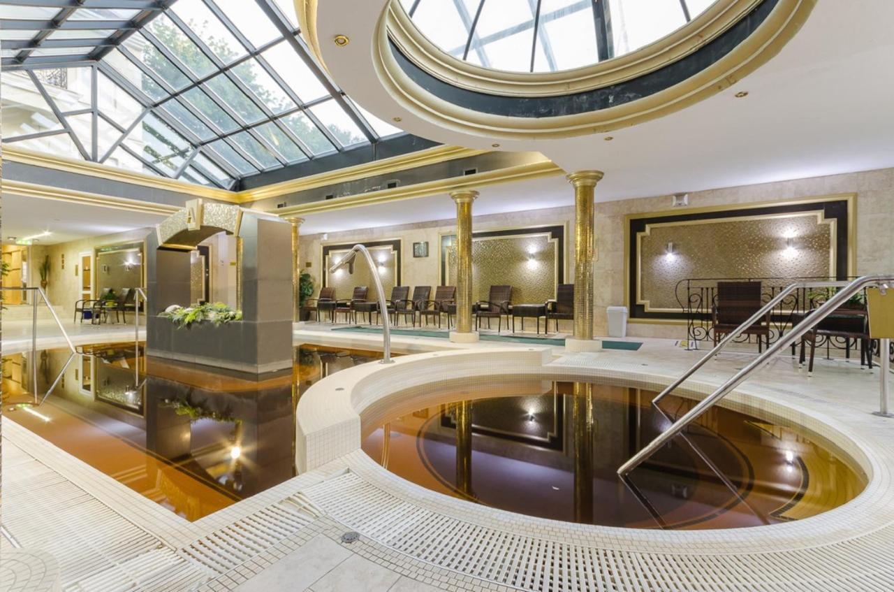 Hotel Aurum Hajdúszoboszló Exterior foto